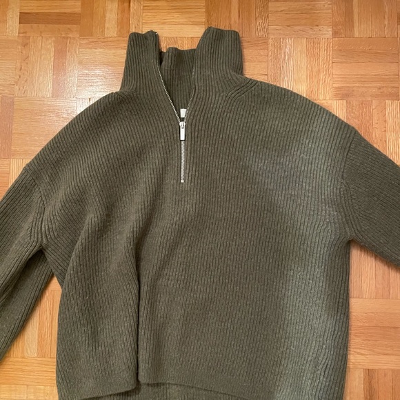 H&M Knit Quarter Zip Sweater - Picture 2 of 3